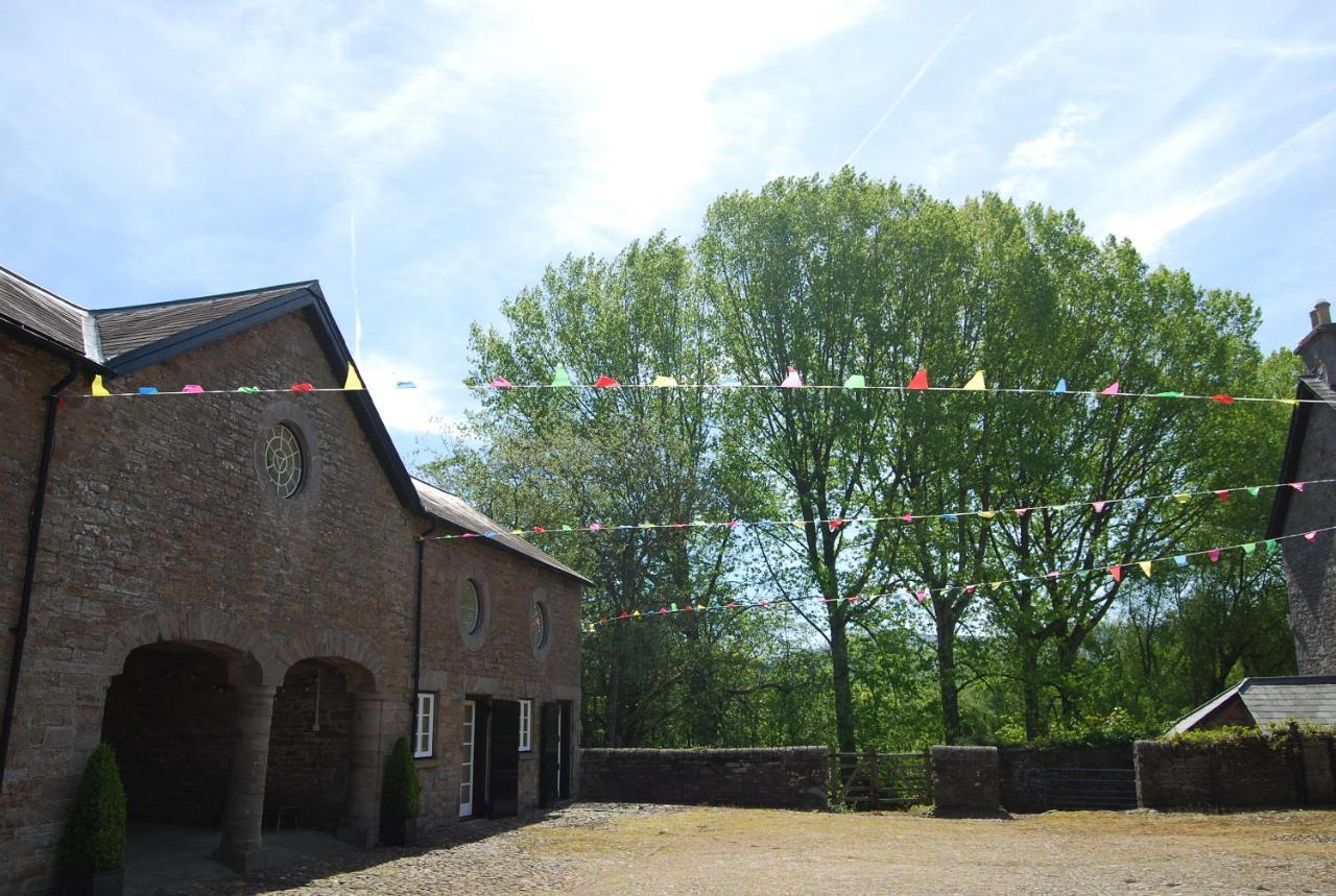 Glanhenwye Courtyard Cottages Glasbury Exteriér fotografie